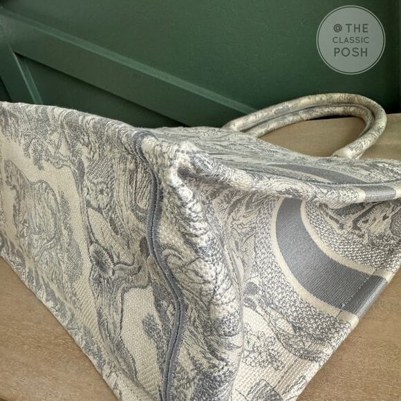 EUC Christian Dior Book Tote Toile De Jouy Ecru Gray Medium - Picture 10 of 16
